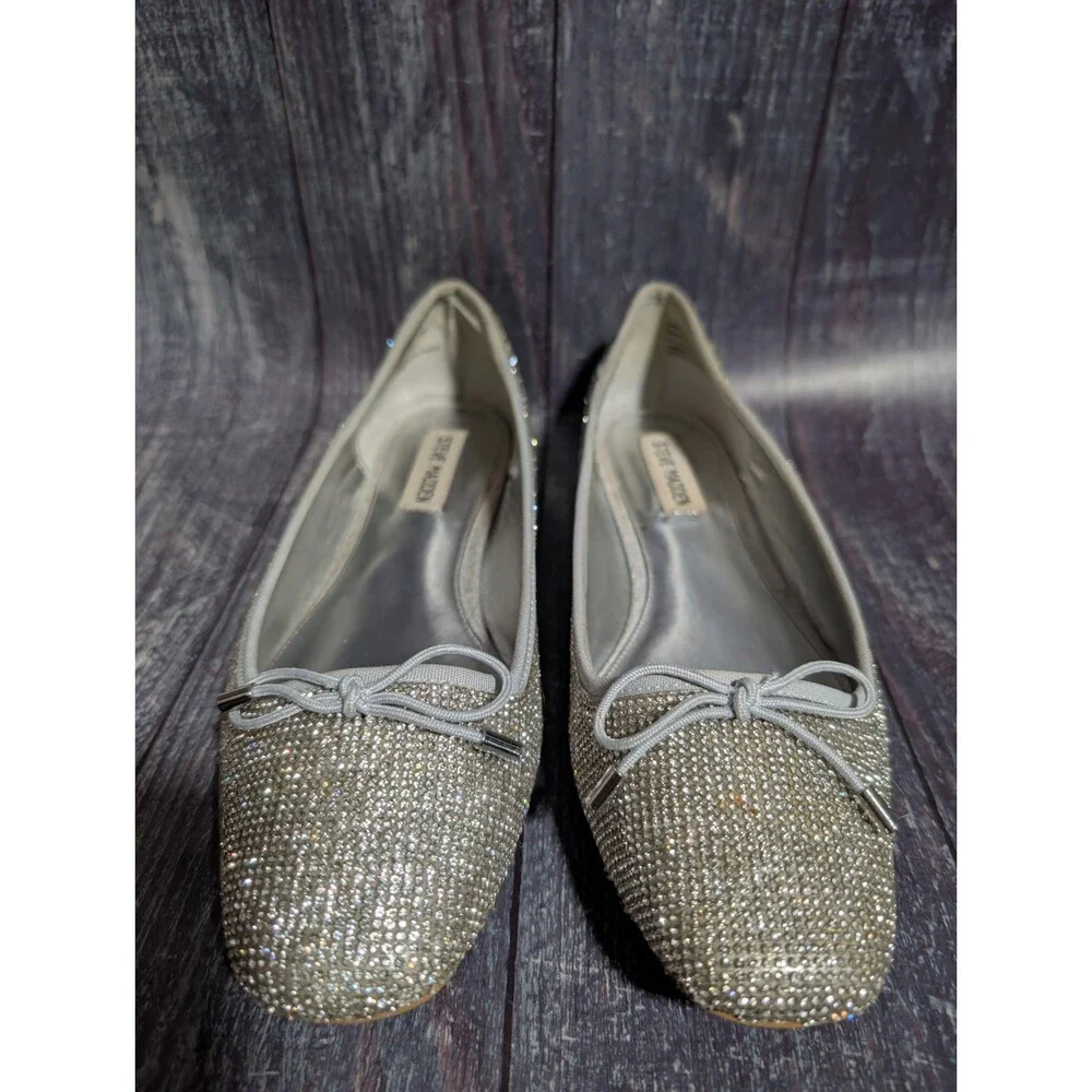Steve Madden Silver w/ Rhinestones Flats - Steffie - Size 9.5 M - Box